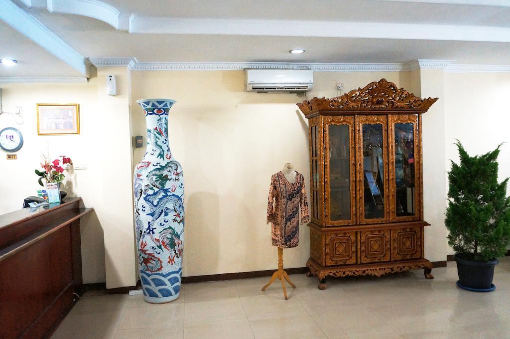 Hotel Duta Palembang Exterior photo