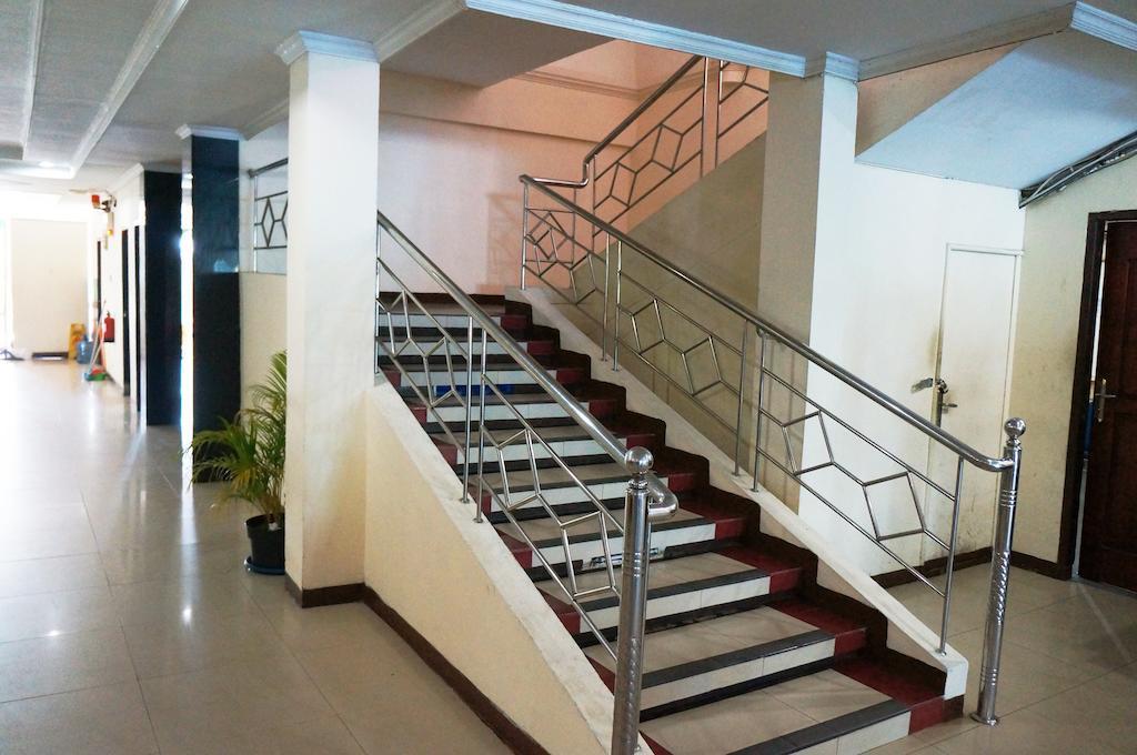 Hotel Duta Palembang Exterior photo