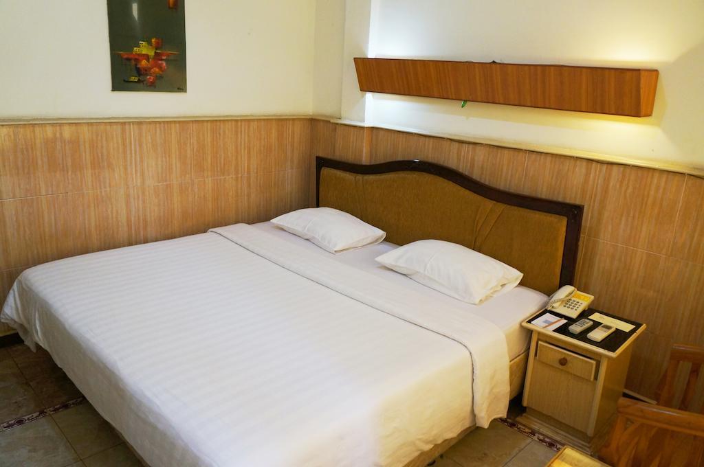 Hotel Duta Palembang Exterior photo